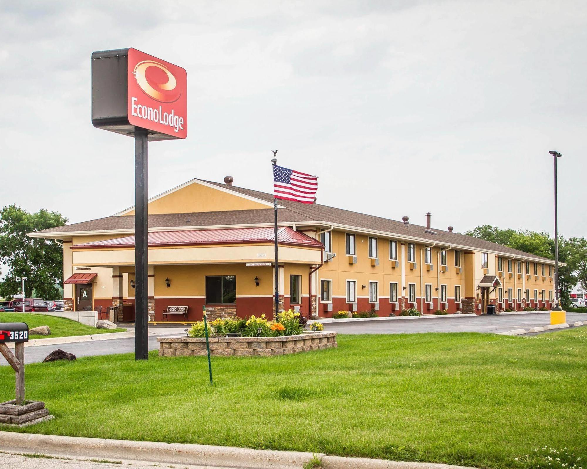 Quality Inn Janesville North Esterno foto